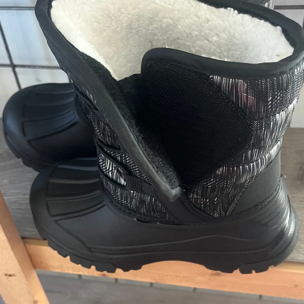 Kids Black Winter Boots
